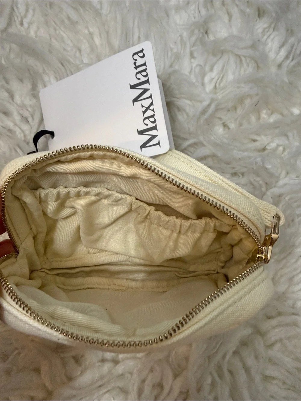 NWT Max Mara Cream Wristlet Cosmetics Bag